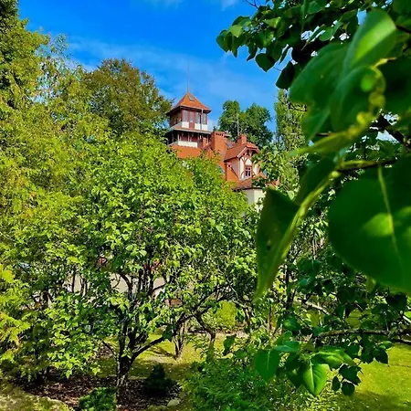 Straszny Dwor 1904 Ferienpark Chodzież