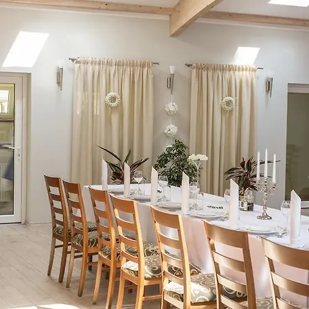 ホリデーパーク Straszny Dwor Chodzież