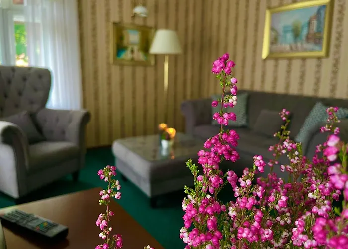 Straszny Dwor Holiday park Chodziez